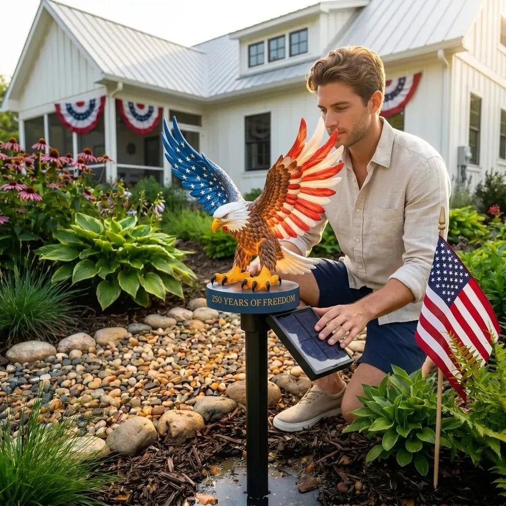 🔥48% OFF Custom Engraved Bald Eagle Solar Yard Lamp✨ American Freedom Statue