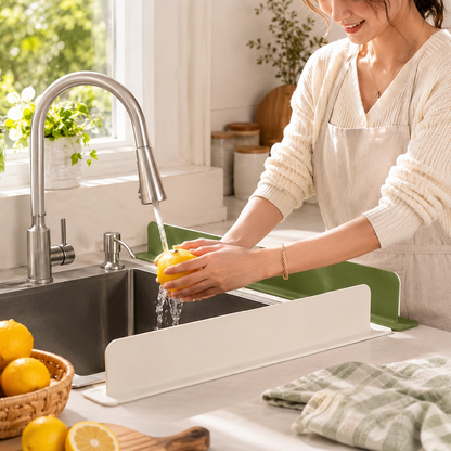 💦 Silicone Sink Splash Guard – Keep Counters Dry & Splash-Free